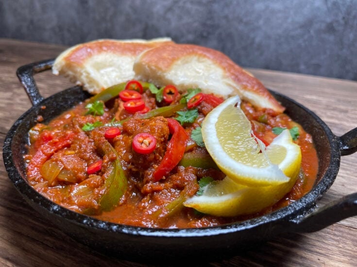 Slow Cooker Chicken Jalfrezi Tales From The Kitchen Shed